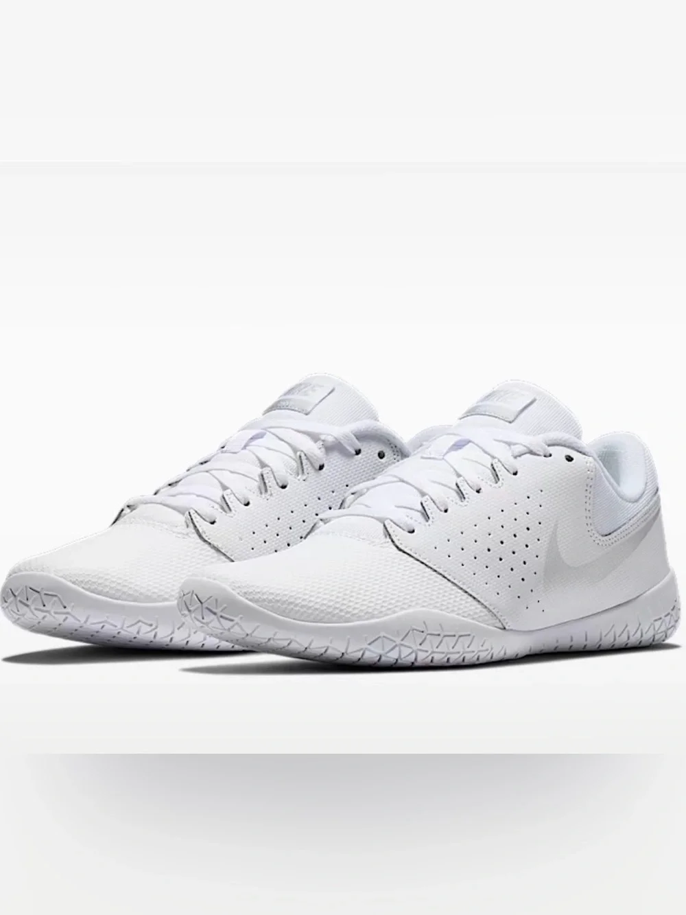 Nike Women's Sideline IV cheerleading shoes in white